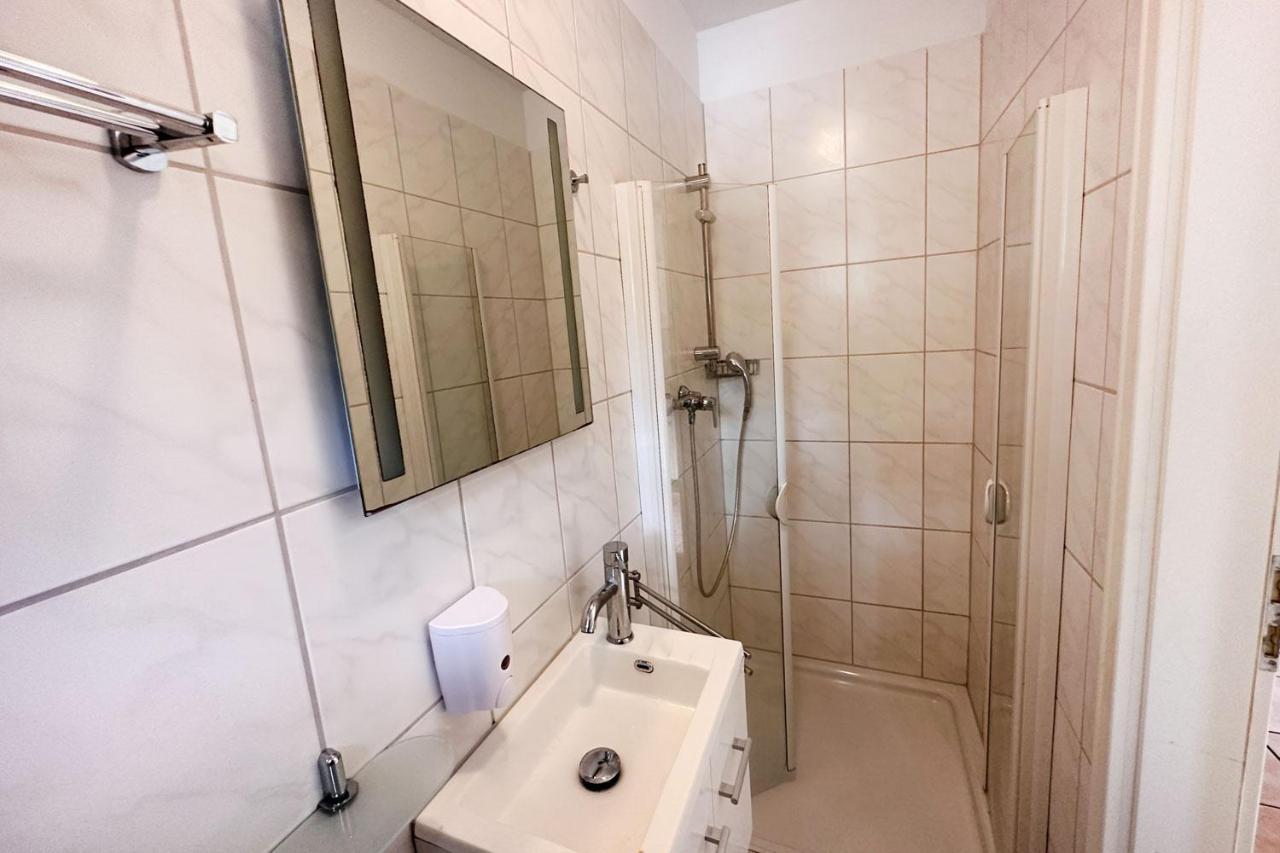 Nuessenberger Hof Apartments Кёльн Экстерьер фото